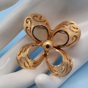 Vintage BSK Bow Brooch, Openwork Gold Tone Metal Pin - 1 1/2 Inches